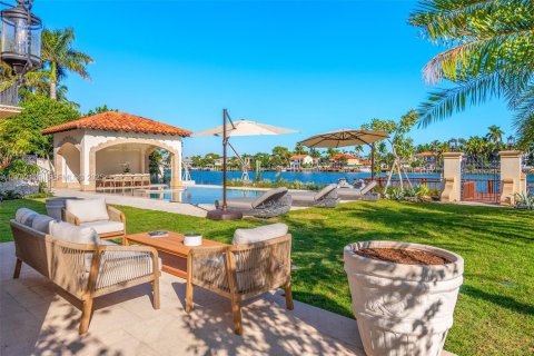 Villa ou maison à vendre à Miami Beach, Floride: 8 chambres, 1050.45 m2 № 2037629 - photo 26