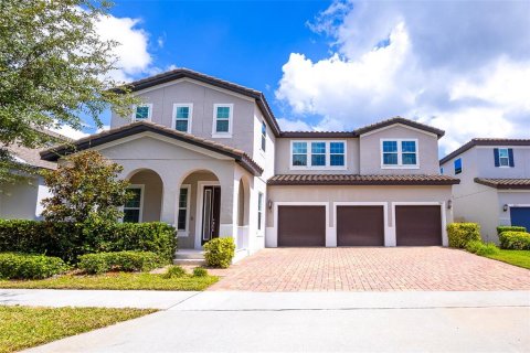 House in Winter Garden, Florida 4 bedrooms, 399.94 sq.m. № 2198551 - photo 2