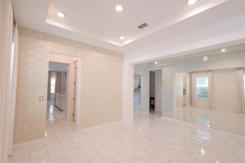 House in Winter Garden, Florida 4 bedrooms, 399.94 sq.m. № 2198551 - photo 16