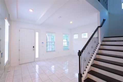House in Winter Garden, Florida 4 bedrooms, 399.94 sq.m. № 2198551 - photo 13