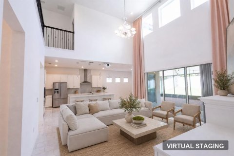 House in Winter Garden, Florida 4 bedrooms, 399.94 sq.m. № 2198551 - photo 3
