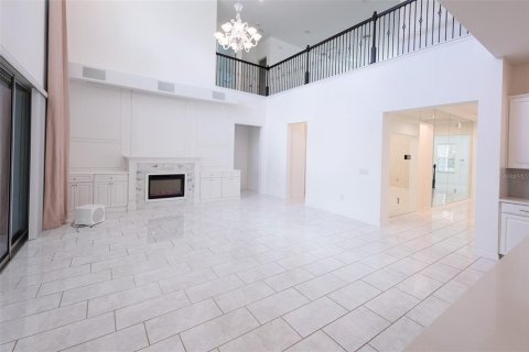 House in Winter Garden, Florida 4 bedrooms, 399.94 sq.m. № 2198551 - photo 21
