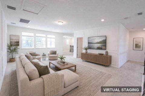House in Winter Garden, Florida 4 bedrooms, 399.94 sq.m. № 2198551 - photo 6