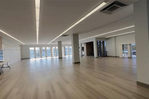 Condominio en venta en Hallandale Beach, Florida, 2 dormitorios, 94.76 m2 № 2031528 - foto 2