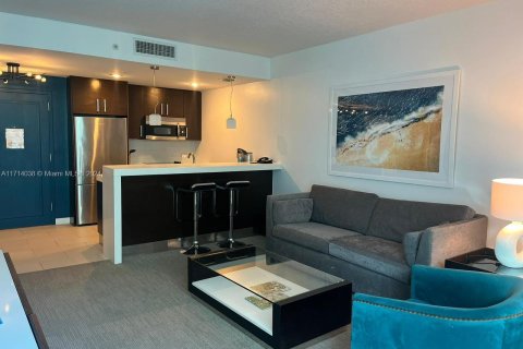 Condominio en venta en Sunny Isles Beach, Florida, 1 dormitorio, 62.43 m2 № 1861479 - foto 6