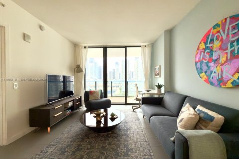 Снять в аренду кондоминиум в Майами, Флорида 2 спальни, 81.75м2, № 2048530 - фото 4