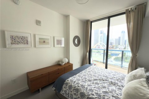 Снять в аренду кондоминиум в Майами, Флорида 2 спальни, 81.75м2, № 2048530 - фото 9