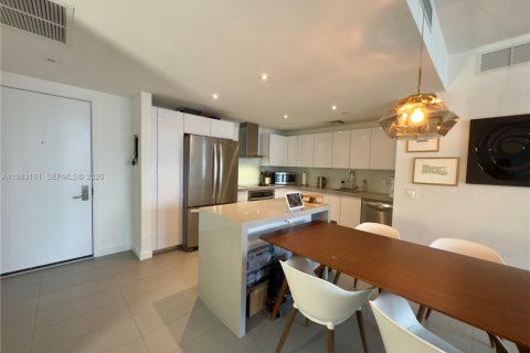 Снять в аренду кондоминиум в Майами, Флорида 2 спальни, 81.75м2, № 2048530 - фото 2