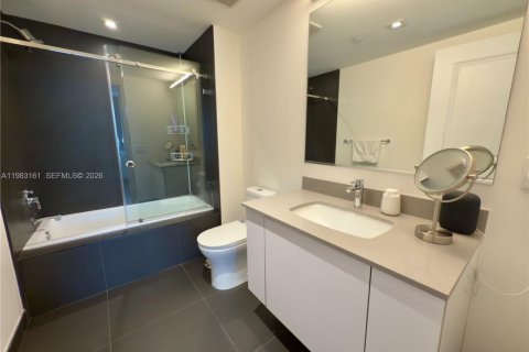 Снять в аренду кондоминиум в Майами, Флорида 2 спальни, 81.75м2, № 2048530 - фото 16