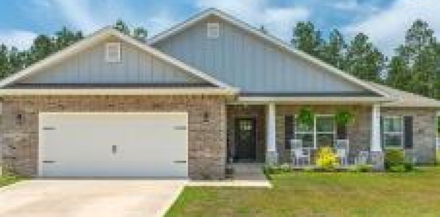 House in Baker, Florida 4 bedrooms, 167.78 sq.m. № 560794