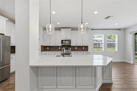 Villa ou maison à vendre à Wesley Chapel, Floride: 5 chambres, 292.74 m2 № 2093184 - photo 11