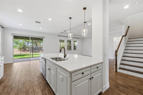 Villa ou maison à vendre à Wesley Chapel, Floride: 5 chambres, 292.74 m2 № 2093184 - photo 13