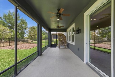 Villa ou maison à vendre à Wesley Chapel, Floride: 5 chambres, 292.74 m2 № 2093184 - photo 4