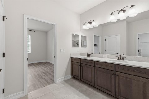 Villa ou maison à vendre à Wesley Chapel, Floride: 5 chambres, 292.74 m2 № 2093184 - photo 18