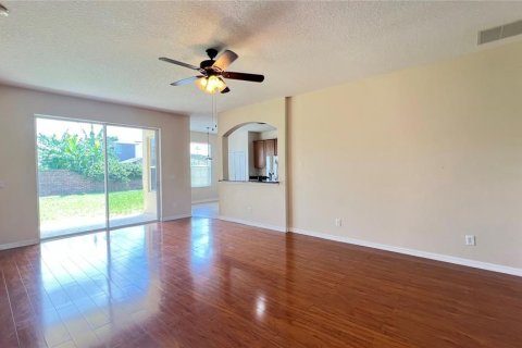 House in Winter Garden, Florida 5 bedrooms, 321.63 sq.m. № 2199158 - photo 15