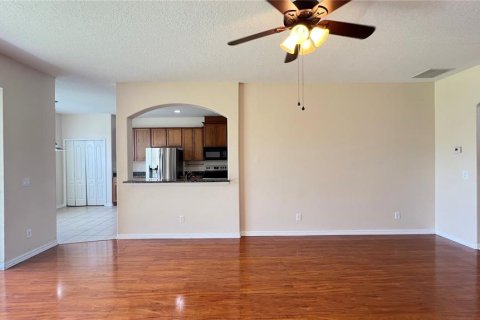 House in Winter Garden, Florida 5 bedrooms, 321.63 sq.m. № 2199158 - photo 14