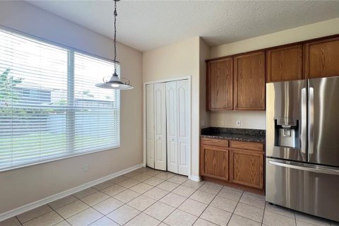 House in Winter Garden, Florida 5 bedrooms, 321.63 sq.m. № 2199158 - photo 17