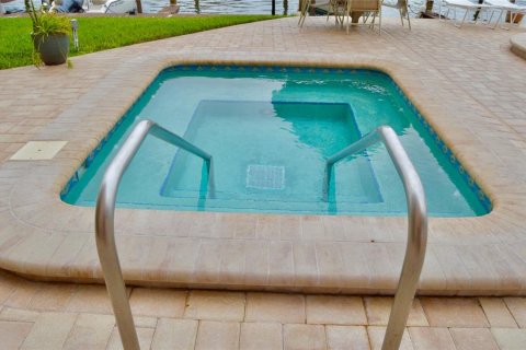 Condo in Clearwater, Florida, 2 bedrooms  № 1798226 - photo 20