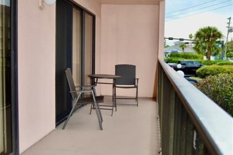 Condo in Clearwater, Florida, 2 bedrooms  № 1798226 - photo 12