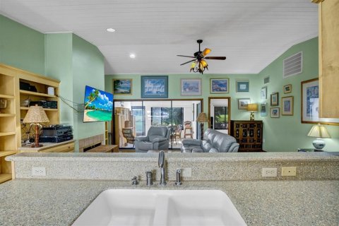 House in Lake Wales, Florida 2 bedrooms, 136.38 sq.m. № 2419617 - photo 14