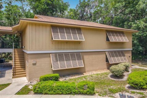 Condo in Deltona, Florida, 2 bedrooms  № 2139858