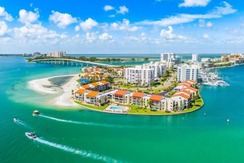Condo in Clearwater, Florida, 2 bedrooms № 2349941 - photo 16
