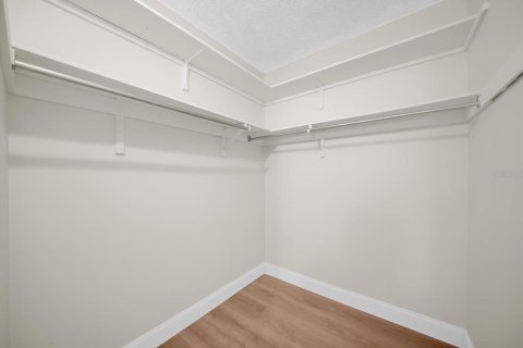 Condo in Clearwater, Florida, 2 bedrooms № 2349941 - photo 11