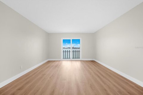 Condo in Clearwater, Florida, 2 bedrooms № 2349941 - photo 13