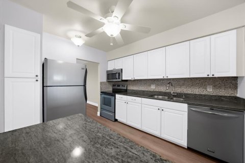 Condo in Clearwater, Florida, 2 bedrooms № 2349941 - photo 8