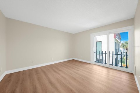 Condo in Clearwater, Florida, 2 bedrooms № 2349941 - photo 9