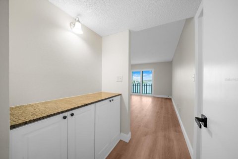 Condo in Clearwater, Florida, 2 bedrooms № 2349941 - photo 10