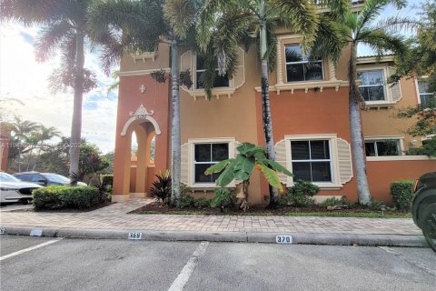 Condo in Miramar, Florida, 3 bedrooms  № 2003711 - photo 2
