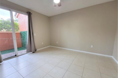 Condo in Miramar, Florida, 3 bedrooms  № 2003711 - photo 8