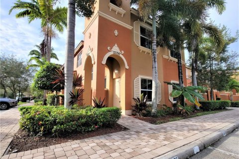 Condo in Miramar, Florida, 3 bedrooms  № 2003711