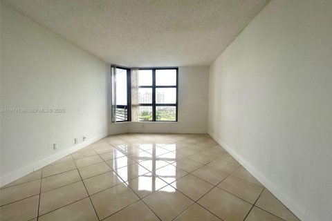 Condo in Aventura, Florida, 2 bedrooms  № 2052866 - photo 22