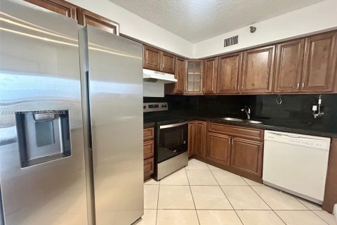 Condo in Aventura, Florida, 2 bedrooms  № 2052866 - photo 12