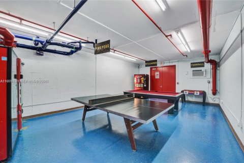 Condo in Aventura, Florida, 2 bedrooms  № 2052866 - photo 30