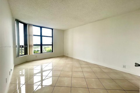 Condo in Aventura, Florida, 2 bedrooms  № 2052866 - photo 21