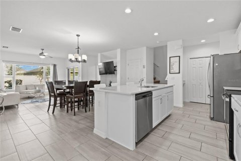 Touwnhouse à vendre à Kissimmee, Floride: 3 chambres, 178.19 m2 № 2304931 - photo 5