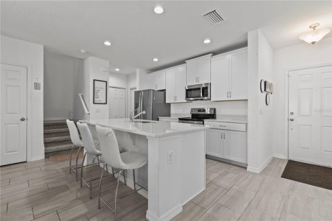 Touwnhouse à vendre à Kissimmee, Floride: 3 chambres, 178.19 m2 № 2304931 - photo 6