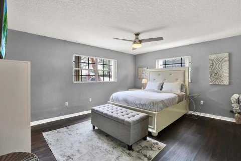 Condominio en alquiler en Gulfport, Florida, 2 dormitorios, 99.31 m2 № 1841916 - foto 12