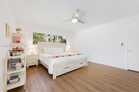 Casa en venta en Pinecrest, Florida, 3 dormitorios, 194.07 m2 № 1982576 - foto 12