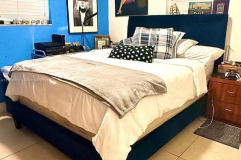 Villa ou maison à vendre à Miami Gardens, Floride: 4 chambres, 189.99 m2 № 2025727 - photo 16