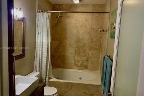 Casa en venta en Miami, Florida, 3 dormitorios, 103.12 m2 № 1953914 - foto 23