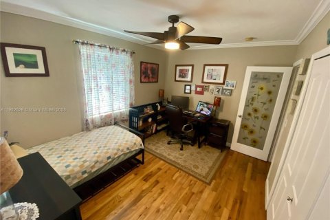 Casa en venta en Miami, Florida, 3 dormitorios, 103.12 m2 № 1953914 - foto 27
