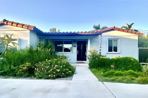 Casa en venta en Miami, Florida, 3 dormitorios, 103.12 m2 № 1953914 - foto 30