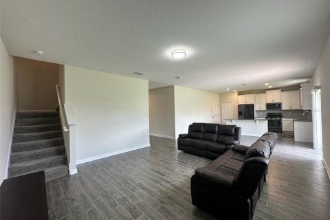 House in Davenport, Florida 4 bedrooms, 246.66 sq.m. № 1914997 - photo 8