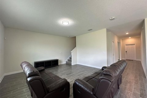 House in Davenport, Florida 4 bedrooms, 246.66 sq.m. № 1914997 - photo 7