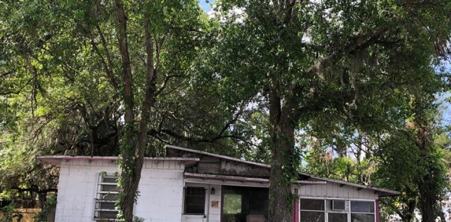 Propiedad comercial en Sanford, Florida 75.72 m2 № 1620457