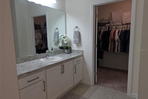 House in Sanford, Florida 4 bedrooms, 179.49 sq.m. № 2237655 - photo 22